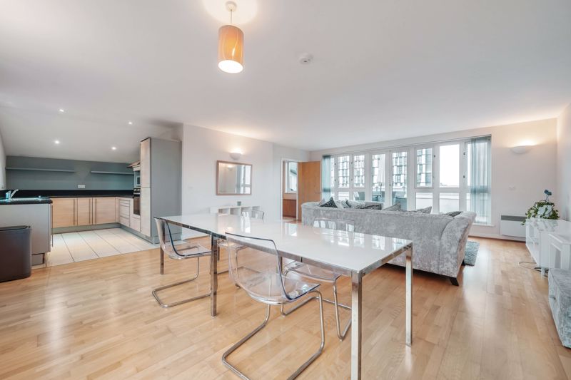 Living room- click for photo gallery